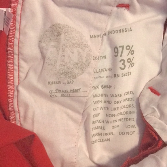 NWOT GAP skinny mini red khakis - Picture 7 of 7